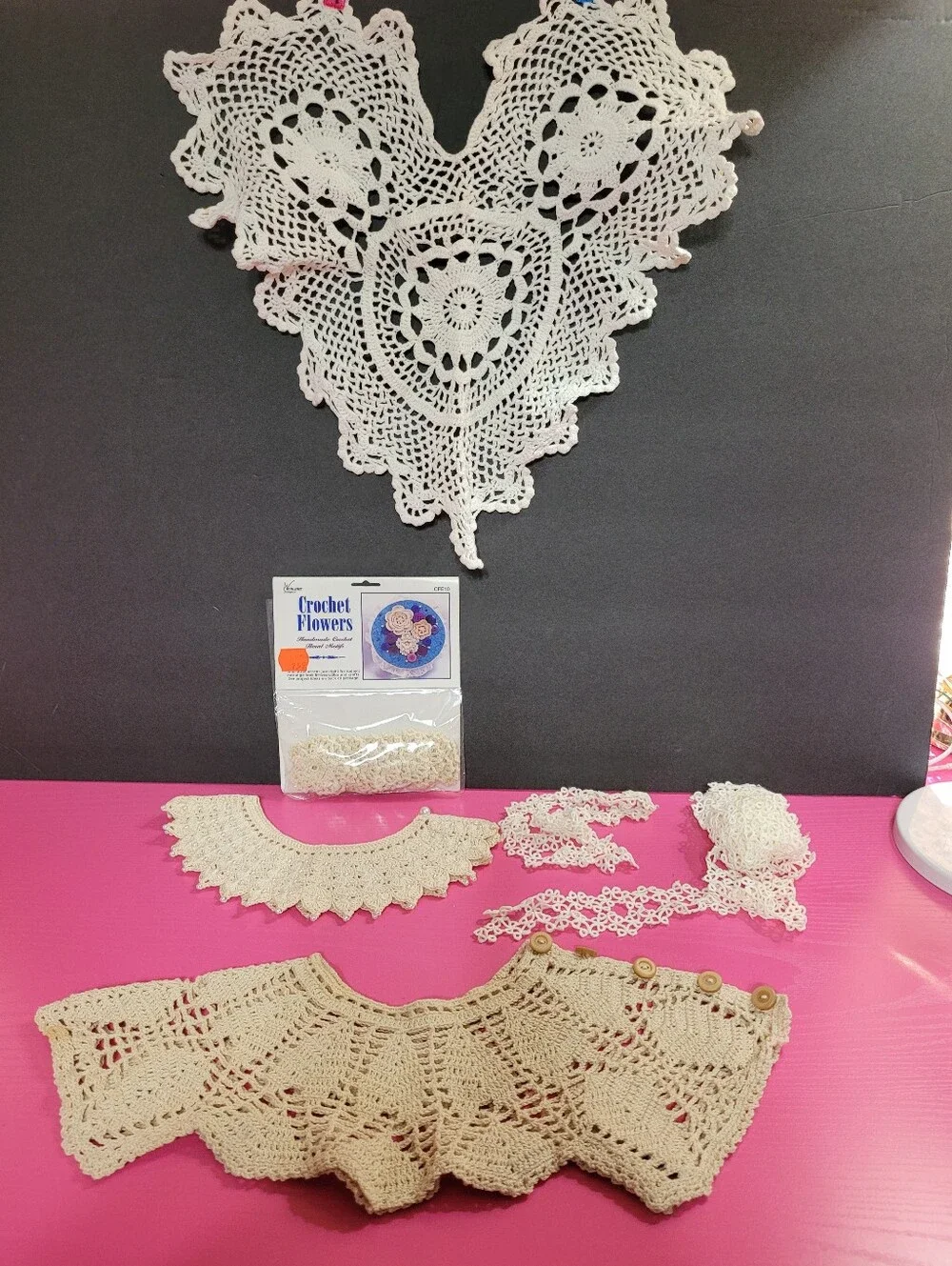 Bundle Of Crochet Items Collars And Tatted Lace See Description (1580)